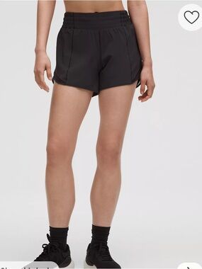 Size4 lululemon Hotty  Hot High-Rise Lined Short 4" - Black
